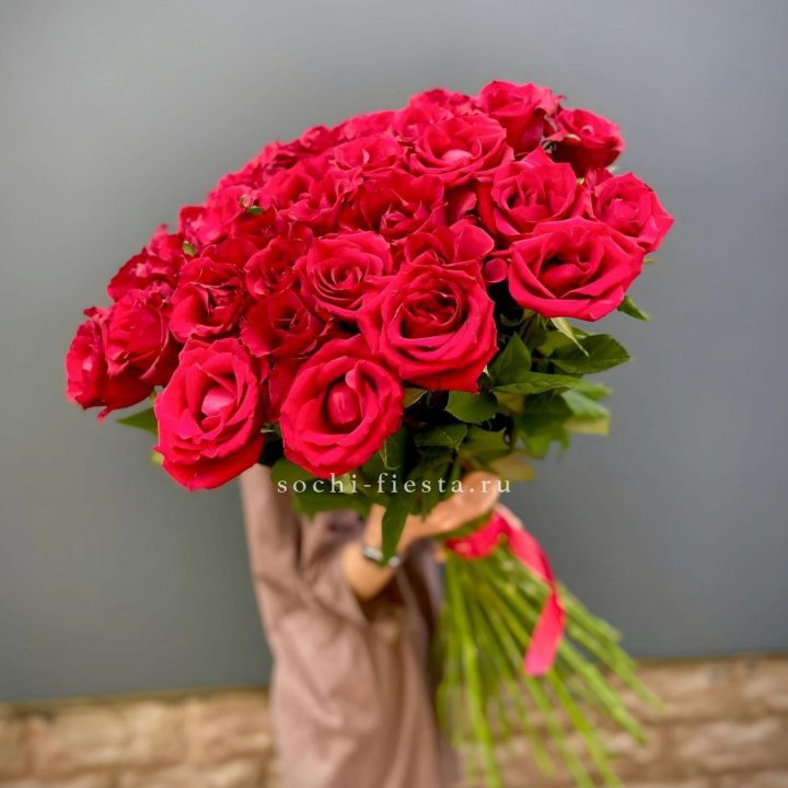 51 высокая красная роза в Дзержинске