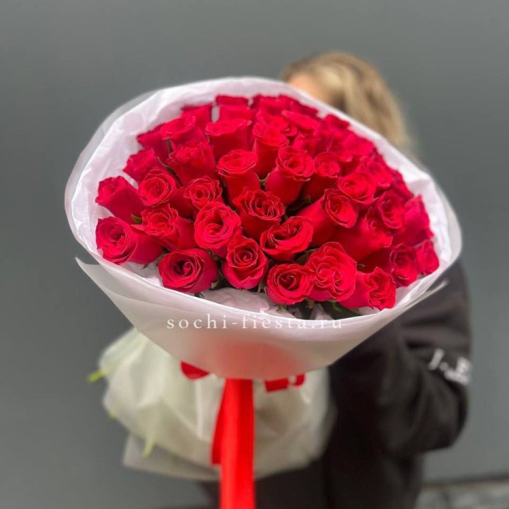 55 красных роз "Амелия" в Дзержинске