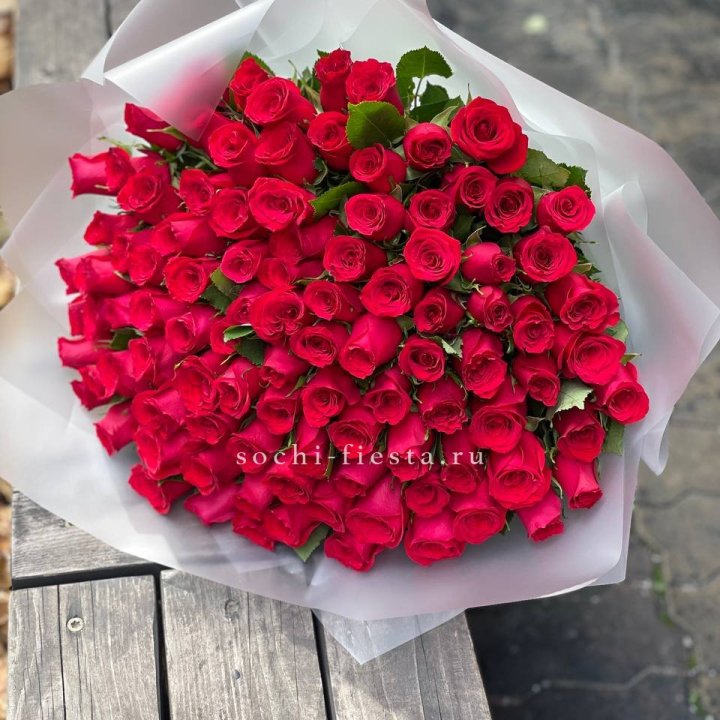 101 красная роза Лолита в Дзержинске