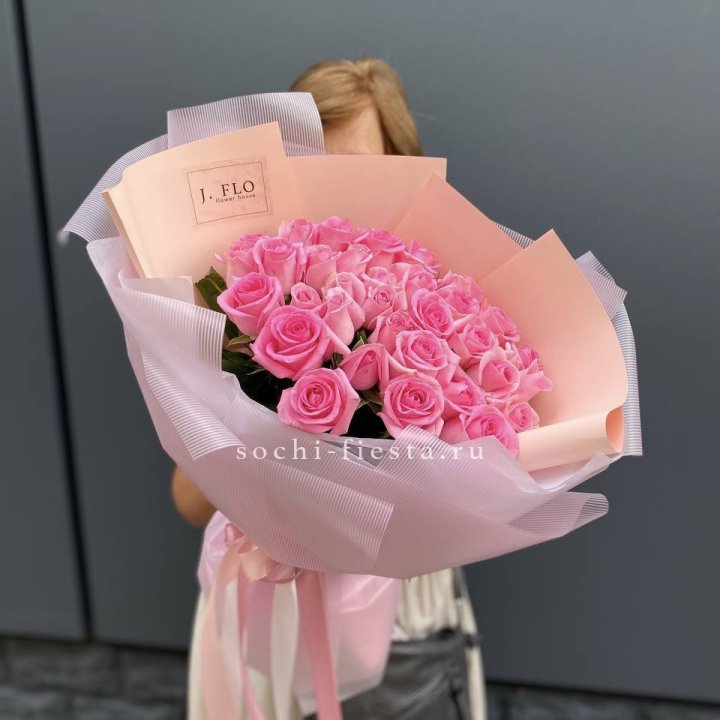 33 Розовые розы в Дзержинске