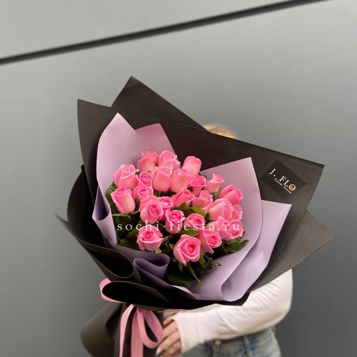 19 розовых роз  в Дзержинске