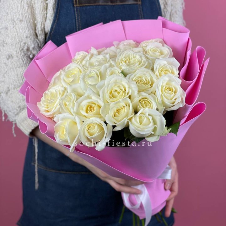 25 белых роз в Дзержинске