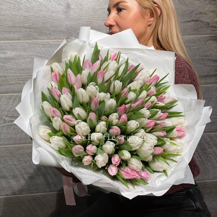 101 тюльпан нежный микс в Дзержинске