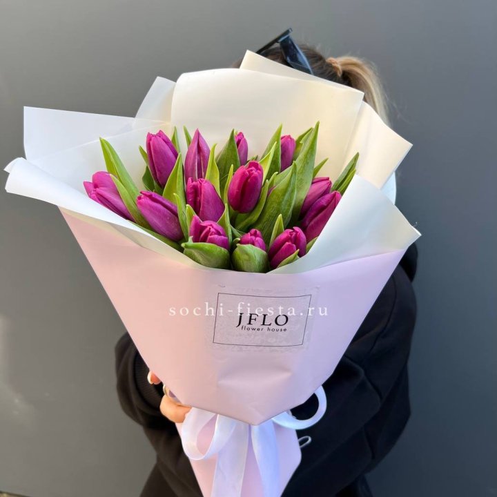 15 пурпурных тюльпанов в Дзержинске