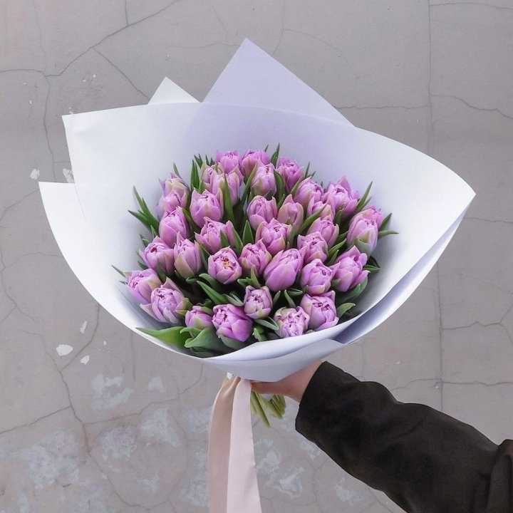 35 сиреневых тюльпанов в Дзержинске