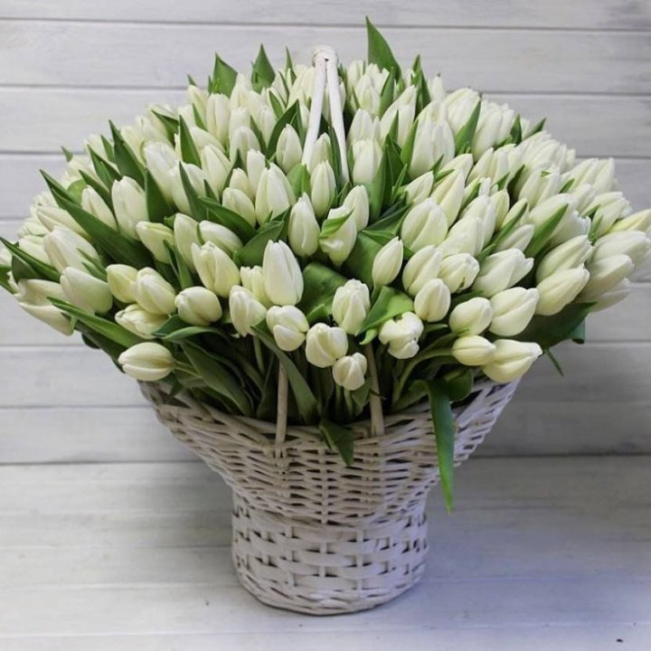 Корзина из 151 тюльпана в Дзержинске